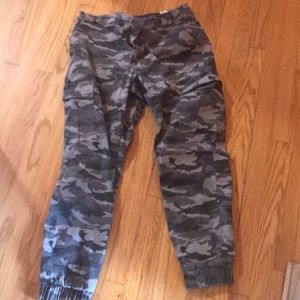 camo print hollister pants